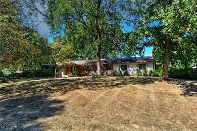 3770 Fairway Dr, Canfield, OH 44406 - photo 2