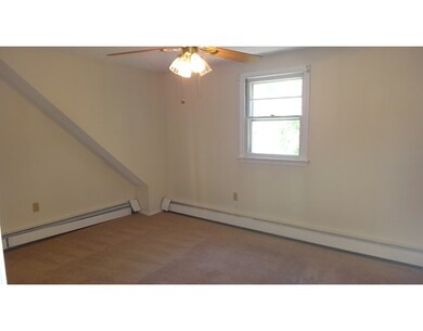 62 Primrose Hill Rd unit 2nd Flr, Dracut, MA 01826 - photo 6