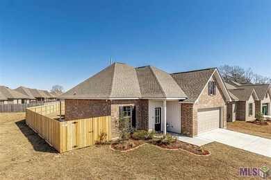 1569 N Plains Ave, Zachary, LA 70791 - photo 2