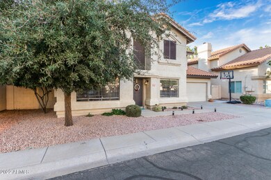 Great curb appeal in north Phoenix.