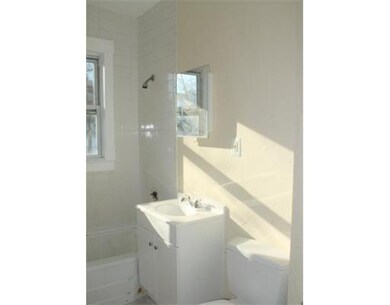 19 Mallon Rd unit 3, Dorchester, MA 02121 - photo 4