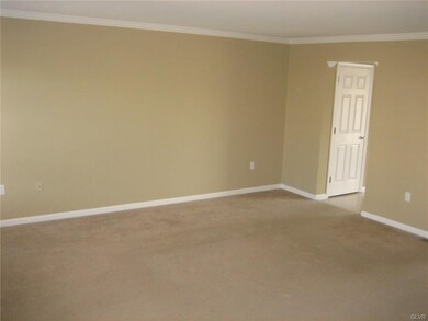 703 Bach Ct, Freemansburg, PA 18017 - photo 3