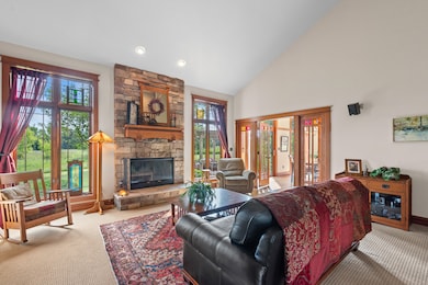 4570 Stoney Creek-7