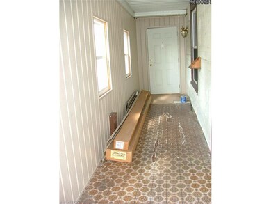 Enclosed front porch with thermal replacement wind