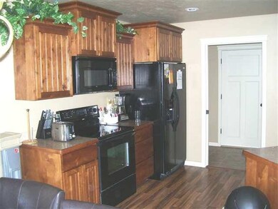 2641 Miller Ave, Burley, ID 83318 - photo 4