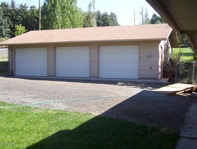 3 Car Shop/Garage