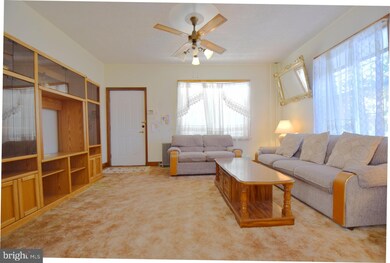 227 Kossuth St, Riverside, NJ 08075 - photo 4