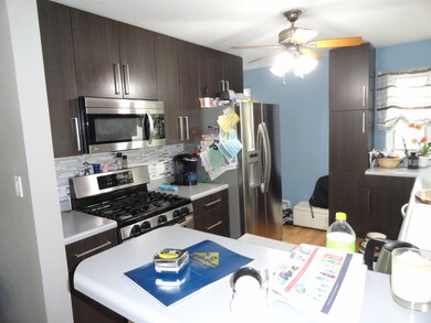 1469 Cindy Ln, Des Plaines, IL 60018 - photo 3