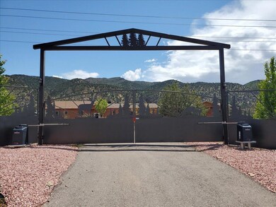 Gate