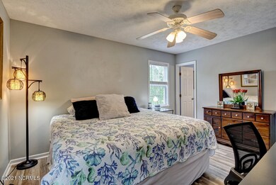 408 Jarrett Bay Dr Carolina-large-018-01