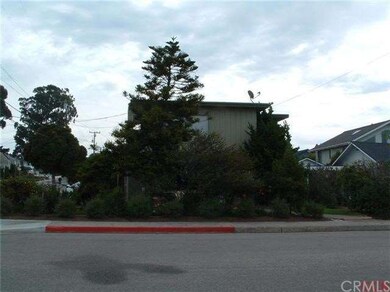Monterey Ave looking at the front units