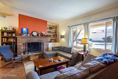 3553 E 4th