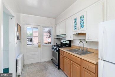 726 Edmondson Ave, Baltimore, MD 21201 - photo 4