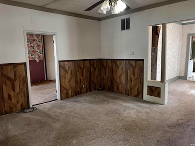 719 S Morgan St, Bluffton, IN 46714 - photo 5