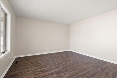 659 Wren Ct, Griffith, IN 46319 - photo 4