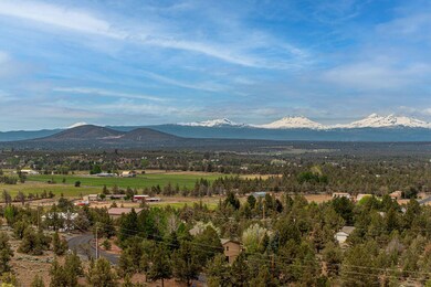 2440 NW Williams Loop, Redmond, OR 97756 - photo 2