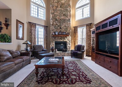 11758 Chapel Estates Dr, Clarksville, MD 21029 - photo 2