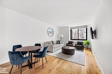 515 E 72nd St unit 5F, New York, NY 10021 - photo 2