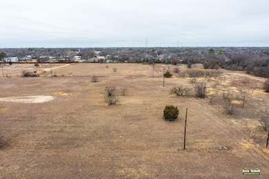 605 Hunt St, Clyde, TX 79510 - photo 2