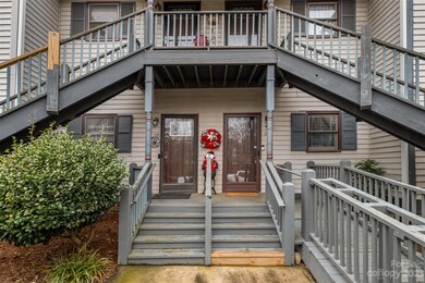 219 Ramsey Ct unit 219, Statesville, NC 28677 - photo 2