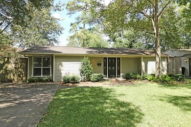1302 Overhill St, Houston, TX 77018 - photo 2