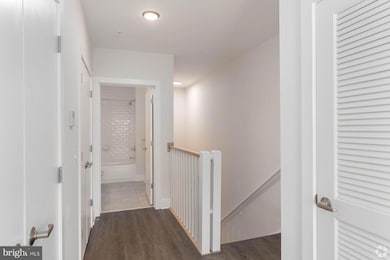 301 W Franklin St unit 505, Baltimore, MD 21201 - photo 5