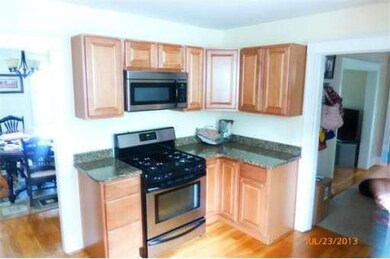 12 Iowa St, Worcester, MA 01602 - photo 2