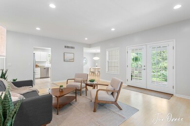 6-web-or-mls-104-oakwood-ave