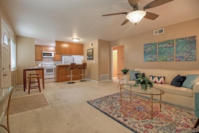 263 E Latimer Ave unit 1, Campbell, CA 95008 - photo 2