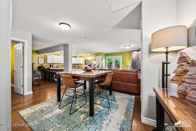 09-2801W36AVE_ZHM_09