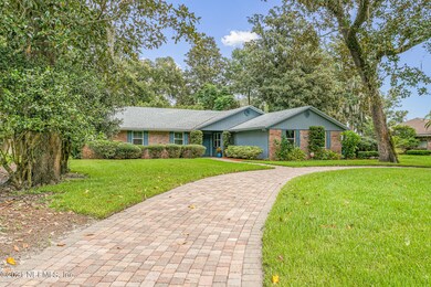 5219 Magnolia Oaks Ln, Jacksonville, FL 32210 - photo 3