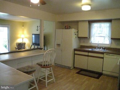 1276 Needham Cir, Hatfield, PA 19440 - photo 3