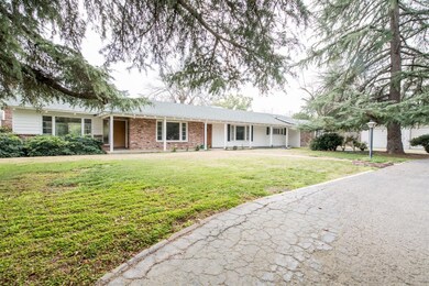 5480 E Bobolink Ln, Fresno, CA 93727 - photo 6