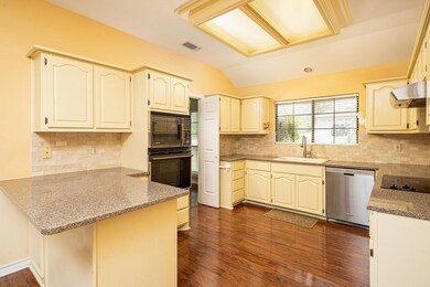 108 Holly Hill Dr, Ingram, TX 78025 - photo 3