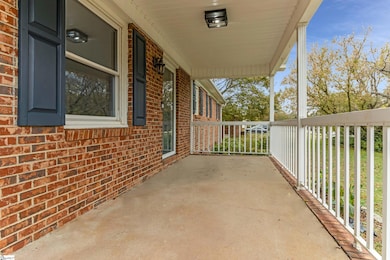 148 Southland Ave, Boiling Springs, SC 29316 - photo 3