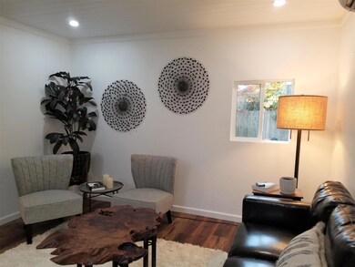 905 NW D St, Grants Pass, OR 97526 - photo 4