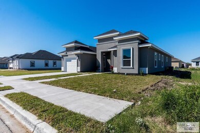 513 Pine St, Donna, TX 78537 - photo 2