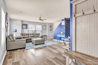 802 Chevelle Dr, Statesville, NC 28677 - photo 3