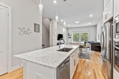 5910 Ross Ave unit 4, Dallas, TX 75206 - photo 4