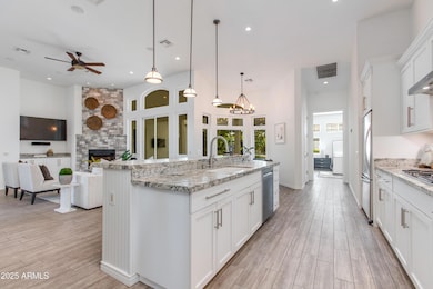 4059 E Whitton Ave, Phoenix, AZ 85018 - photo 6