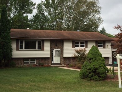 655 French Glen, Oregon, WI 53575 - photo 2