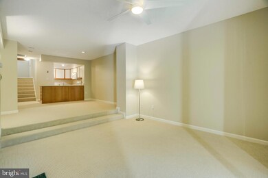 18136 Windsor Hill Dr, Olney, MD 20832 - photo 5