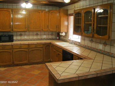 1304 E Lind Rd, Tucson, AZ 85719 - photo 3