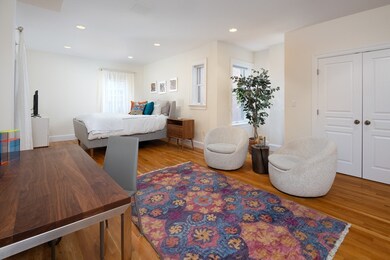1861 Beacon St unit 1, Brookline, MA 02445 - photo 5