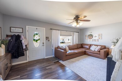 201 Lamont St, Waterloo, IA 50703 - photo 6