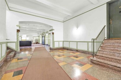 167-10 Crocheron Ave unit 1F, Flushing, NY 11358 - photo 4