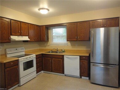 4916 Hillswick Dr, Virginia Beach, VA 23464 - photo 2