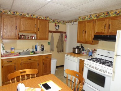 9 Franklin St, Nanticoke, PA 18634 - photo 4