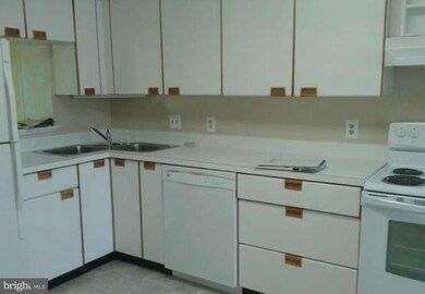 9 Friendswood Ct unit C, Baltimore, MD 21209 - photo 2