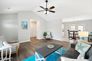 820 Plainfield living space 5